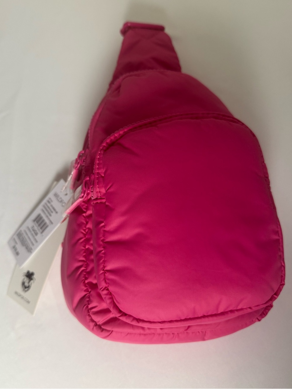 Wildfox Hot Pink Crossbody Sling Bag NWT - Picture 7 of 12